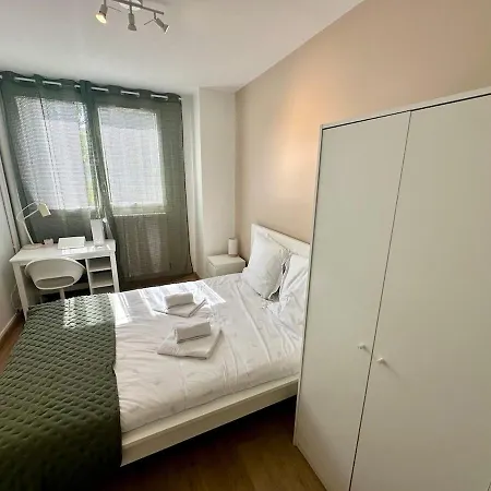 Au Coeur Du Quartier Taittinger Apartment Reims Exterior photo
