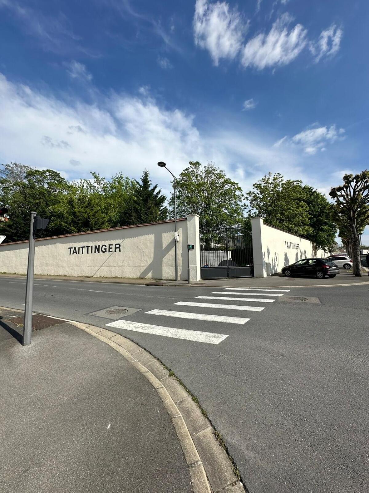 Au Coeur Du Quartier Taittinger Apartment *